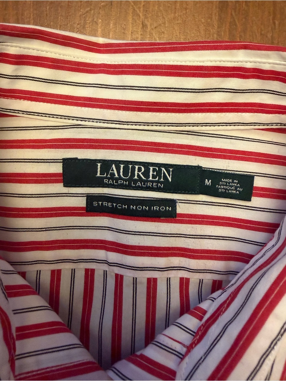 Ralph Lauren Classic Red & White Striped Button-Down Shirt - Wrinkle Free. M - Picture 3 of 8